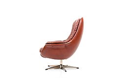 Early 1960s Danish swivel Lounge Chair in brown Leather