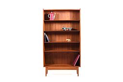 Mid Century danish Bookshelf in Teak