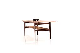 Mid Century dansih Sofa Table in Teak