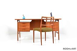 Omann Junior freestanding Desk in Teak