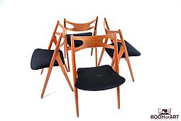 Sawback Chairs by Hans Wegner
