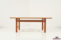 Coffeetable in Teak by Hans J. Wegner
