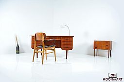 Early danish Writing Desk in Teak