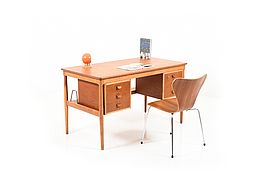 Early 1950s Danish freestanding Desk in Teak and Oak