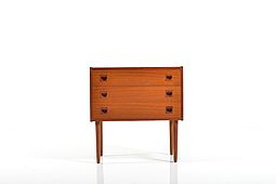 Small danish Chest of Drawers in Teak