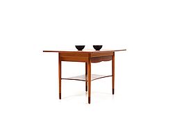 Børge Mogensen Model 149 Table in Teak and Beech Wood