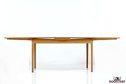 Mid Century danish Dining Table in Oak