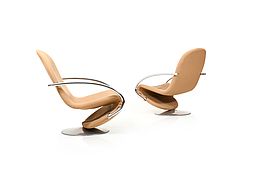 Pair of 1-2-3 Swivel Lounge Chairs by Verner Panton