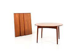 High Quality Danish Teak Dining Table with bevel Legs