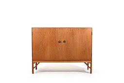 Cabinet in Oak by Børge Mogensen 1960s China Series